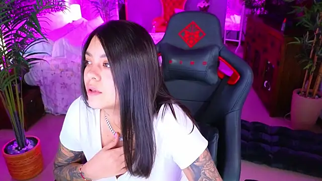 ambarEvans live XXX chat