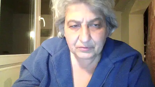 Chat +18 de ExquisiteMature ao vivo