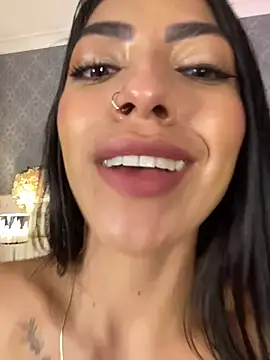 Celeste_Amber Adlı Modelin Canlı XXX Sohbeti