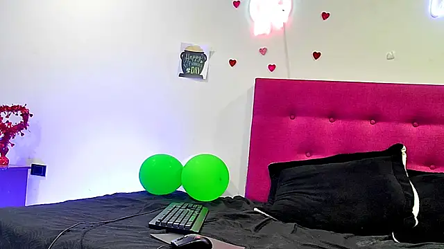 Ellie_Cute7 现场XXX聊天