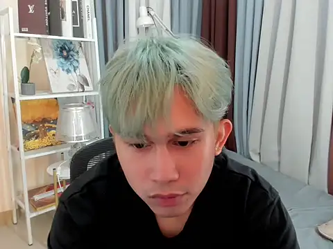 davincihugecock 即時 XXX 聊天