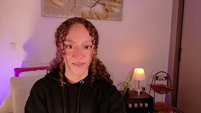 Chat XXX en directo de ChloeMoreti