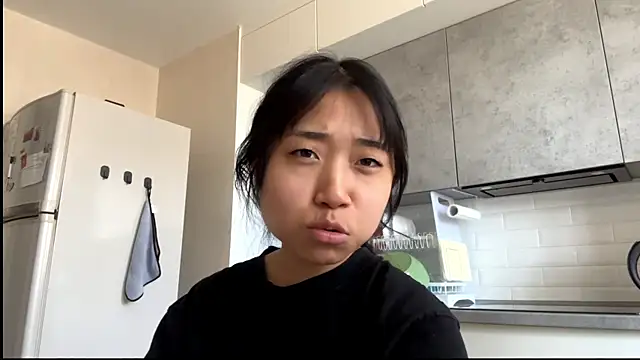 SweetMiaXO Show in webcam