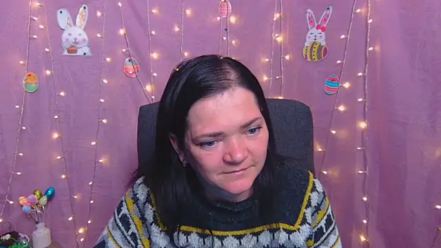 LauraFinn Chat XXX live