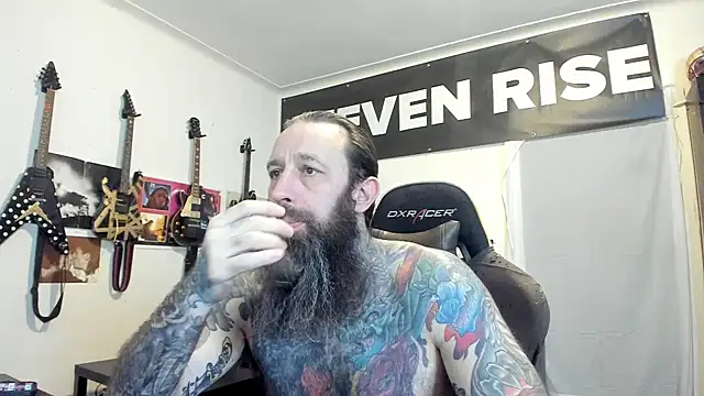 StevenRiseNYC: διαδικτυακό σόου στην κάμερα