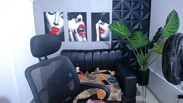 Czat XXX na żywo – Valentinaa_mature