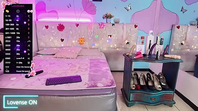 Zaly_mature's Live XXX Chat