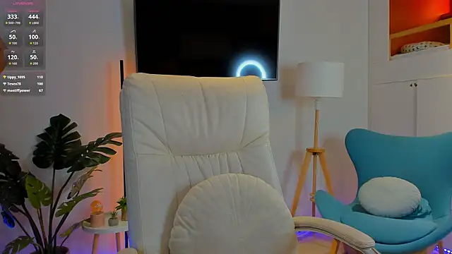 Hailey_Green: онлайн-секс-чат