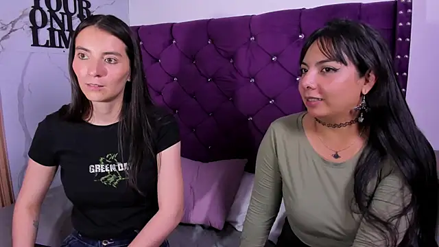 Valkiria-and-Dione's Live XXX Chat