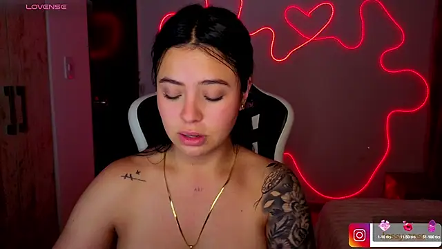 Victoryyy_ live XXX chat