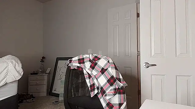 MysteriousMadam's Webcam Show