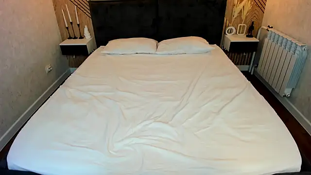 Crystal-Lace Live XXX-Chat