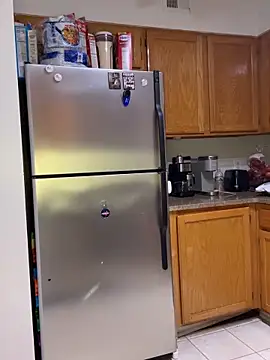 Pertunjukan Kamera Web joeystaciee