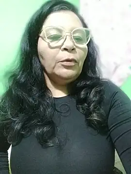 Amarantha25 Adlı Modelin Canlı XXX Sohbeti