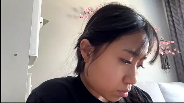 SweetMiaXO: вебкам-шоу