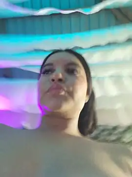 Pretty_Julieta's Live XXX Chat