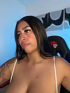 meganjames1 现场XXX聊天