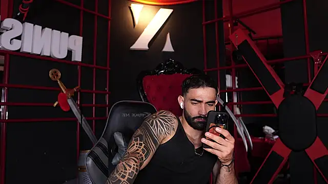 Austin_bolt: διαδικτυακό σόου στην κάμερα