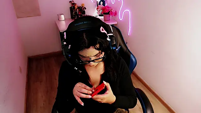 Lunyhose 现场XXX聊天