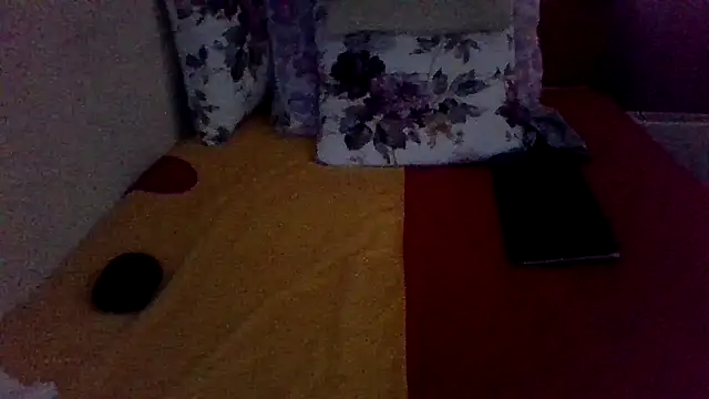 st206boy Adlı Modelin Web Kamerası Şovu