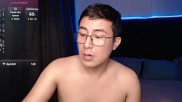 andrewmhilton_: онлайн-секс-чат