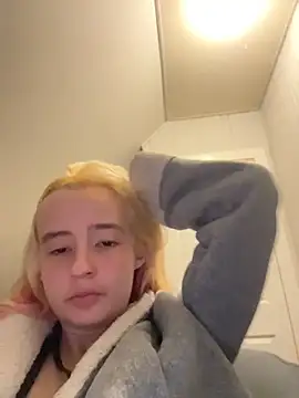 SeccySerena Chat XXX in diretta