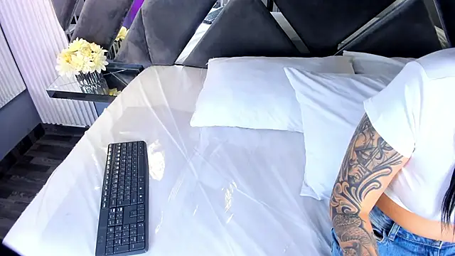 Ivonne_Millerr Chat XXX in diretta