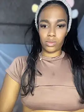 FlorSalvaje_ – Live XXX-chat