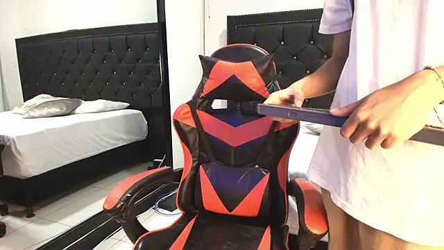 NohaDrake Live XXX-chat