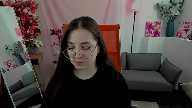 Chat +18 de VirtuallVoyant ao vivo