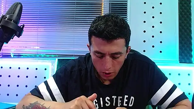 Godofcumxxx Chat XXX in diretta