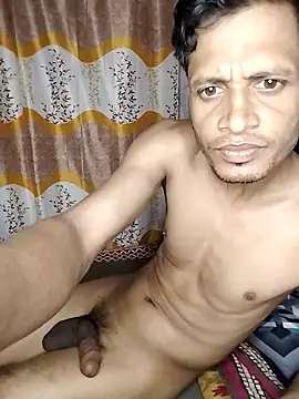 Priankaboudi 即時 XXX 聊天