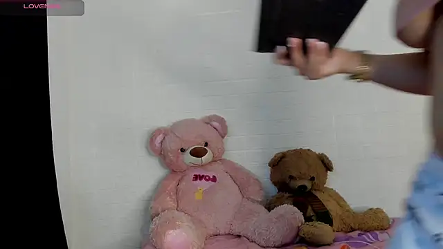 Chatroom XXX en direct de HaileyDuke