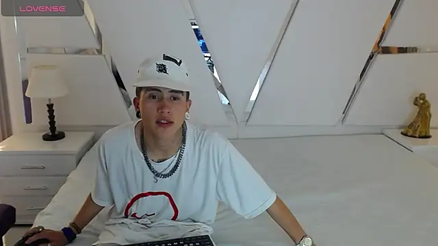 oblivionlove's Live XXX Chat