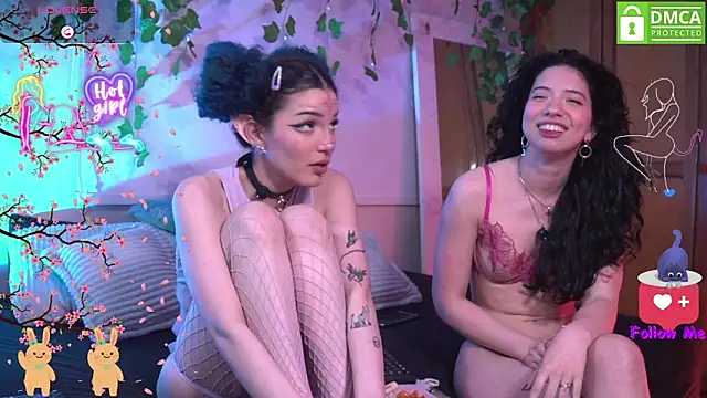 Katyroronoa's Live XXX Chat