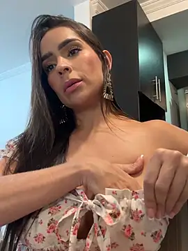 Mau_White Live XXX-Chat