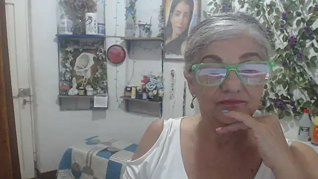 FunnyGrandma's Webcam Show
