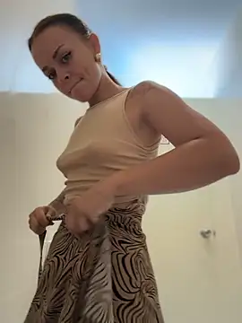 AngelinaTeller's Live XXX Chat