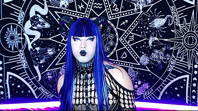 naomi_satan 网络视讯表演