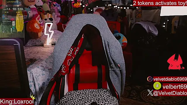 VelvetDiablo's Live XXX Chat