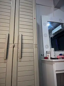 Pertunjukan Kamera Web Sarahballiston_