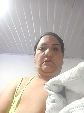 saraladysのライブXXXチャット