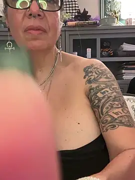 dieseldame1313 Chat XXX live