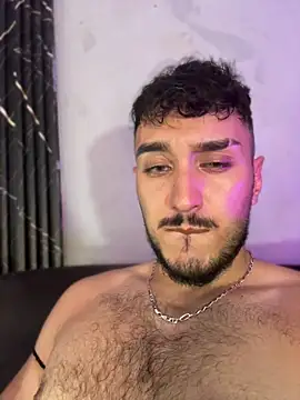 Zionmattis Chat XXX live