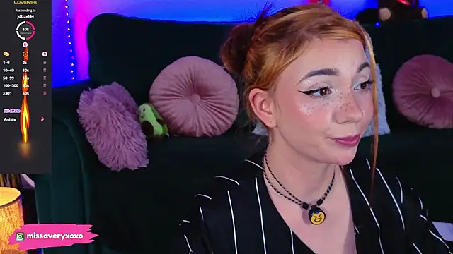 دردشة Avery-- الجنسية المباشرة