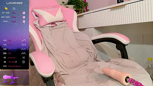 LeonaEviann Chat XXX in diretta