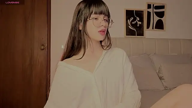 Roxxy_mora Chat XXX live