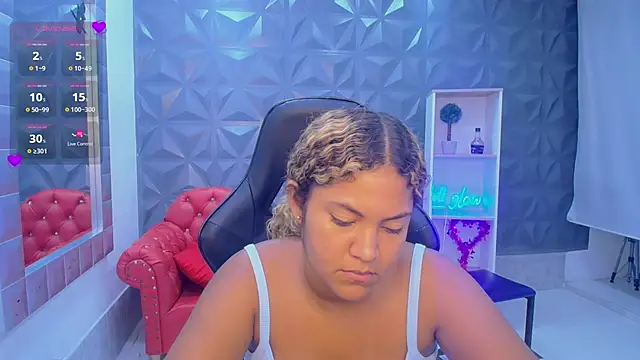 Cristal_War Chat XXX live