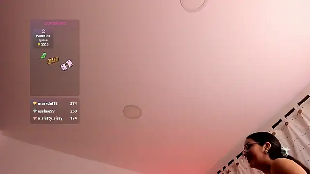 VeronicaGilss' Live XXX Chat