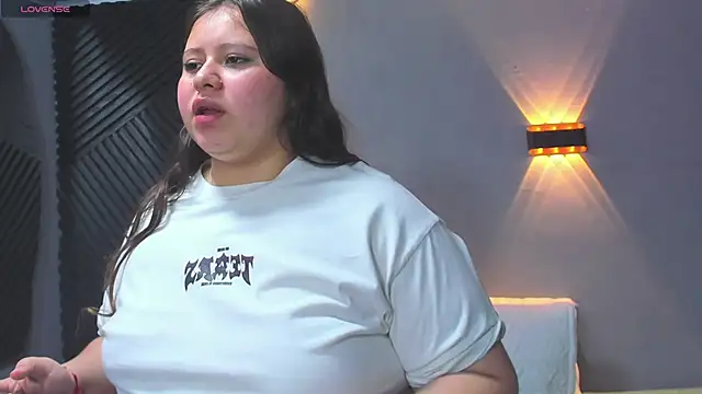 Laia_and_Aloby's Webcam Show